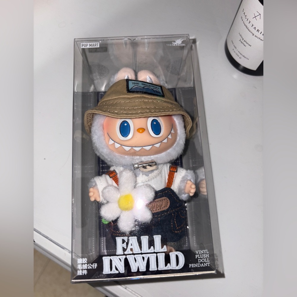 NIB AUTHENTIC POPMART THE MONSTERS LABUBU FALL IN WILD SEALED BOX